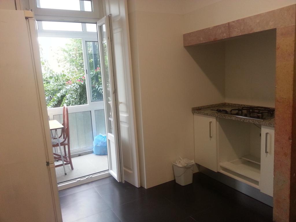 Lisbon Gambori Hostel Bagian luar foto