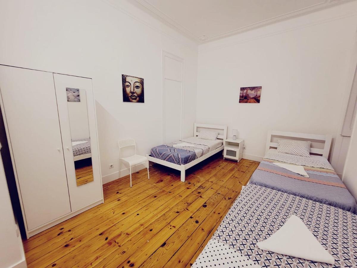 Lisbon Gambori Hostel Bagian luar foto