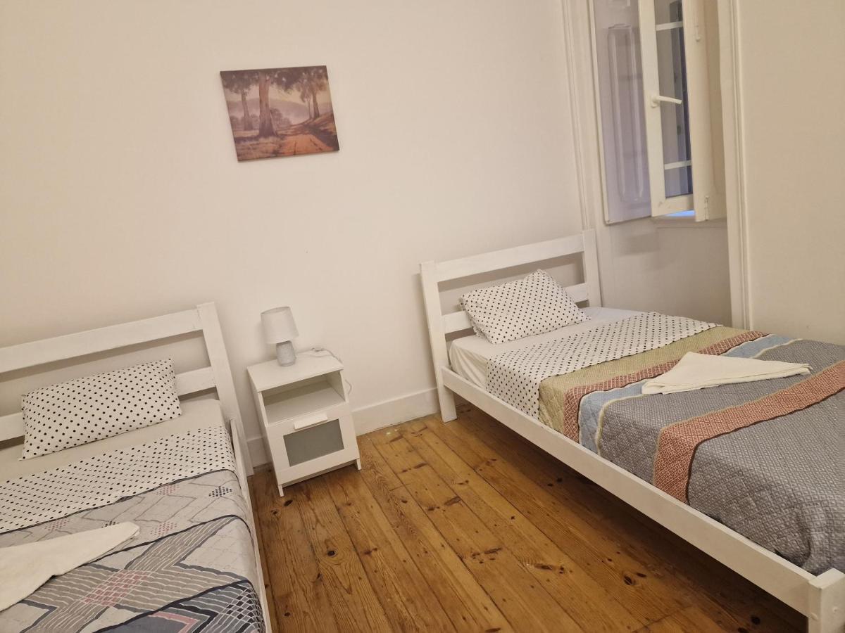 Lisbon Gambori Hostel Bagian luar foto